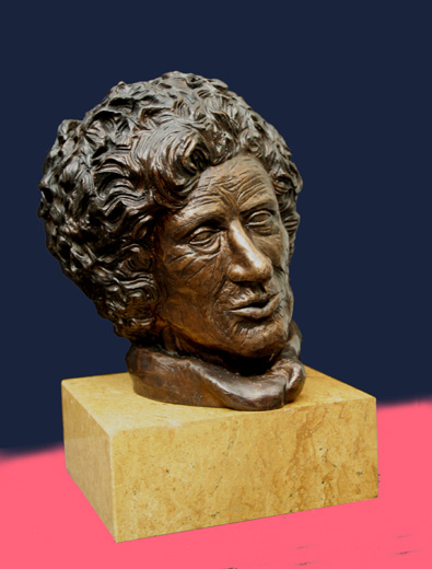 ENID BERTRAND - 2007 - bronze portrait - 16 cm, with pedestal 20 cm - edition of 8